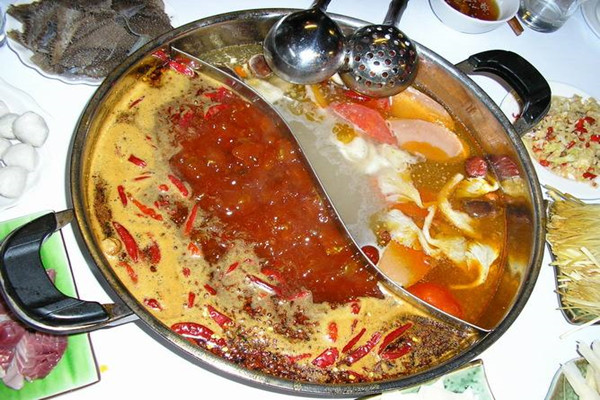 榜蜀王火锅加盟店怎么样？市场营销策划深度解析与落地建议
